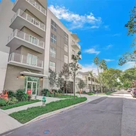 Apartamento a la venta en 1938 Jackson St # 306, Hollywood FL 33020