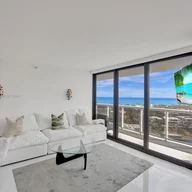 Apartamento a la venta en 20515 E Country Club Dr # 1744, Aventura FL 33180