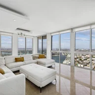 Apartamento a la venta en 6365 Collins Ave # 4408, Miami Beach FL 33141