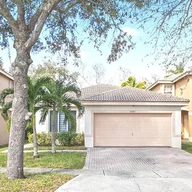 Casa a la venta en 14981 SW 18th St, Miramar FL 33027