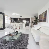 Apartamento a la venta en 2780 NE 183rd St # 417, Aventura FL 33160