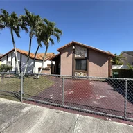 Casa a la venta en 3853 SW 133rd Pl, Miami FL 33175