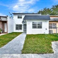 Casa a la venta en 21130 NW 39th Ave, Miami Gardens FL 33055