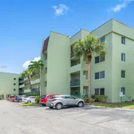 Apartamento a la venta en 1638 Embassy Dr # 202, West Palm Beach FL 33401