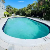 Apartamento a la venta en 1420 Atlantic Shores Blvd # 130, Hallandale Beach FL 33009