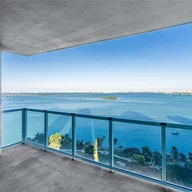 Apartamento a la venta en 1900 N Bayshore Dr # 1801, Miami FL 33132