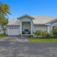 Casa a la venta en 6401 SW 115th Ave, Miami FL 33173