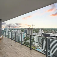 Apartamento a la venta en 88 SW 7th ST # 2612, Miami FL 33130