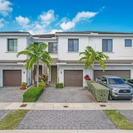 Casa a la venta en 10835 SW 235th Ln, Homestead FL 33032