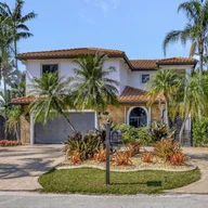 Casa a la venta en 14272 SW 152nd Ct, Miami FL 33196