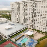 Apartamento a la venta en 2780 NE 183rd St # 404, Aventura FL 33160