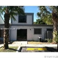 Apartamento a la venta en 1761 NW 73rd Ave # 47, Plantation FL 33313