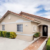 Casa a la venta en 14430 SW 179th Ln, Miami FL 33177