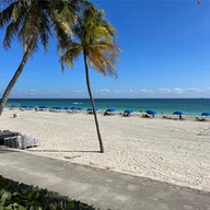 Apartamento a la venta en 2301 S Ocean Dr # 506, Hollywood FL 33019