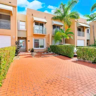 Casa a la venta en 1141 NW 126th Pl, Miami FL 33182