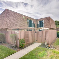 Casa a la venta en 5541 NW 61st Pl, Tamarac FL 33319