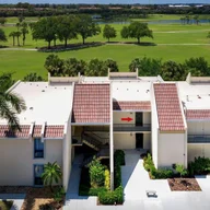 Apartamento a la venta en 1801 Presidential Way # D202, West Palm Beach FL 33401