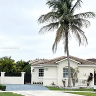 Casa a la venta en 9548 SW 154th Pl, Miami FL 33196