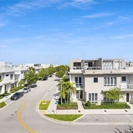 Casa a la venta en 10418 NW 63rd Ter # 10418, Doral FL 33178