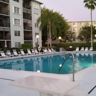 Apartamento a la venta en 2220 N Cypress Bend Dr # 301, Pompano Beach FL 33069