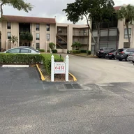 Apartamento a la venta en 6451 N University Dr # 216, Tamarac FL 33321