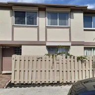 Casa a la venta en 10725 NW 30th Pl # 4, Sunrise FL 33322