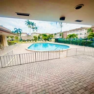 Apartamento a la venta en 2510 SW 81st Ave # 107, Davie FL 33324