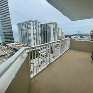 Apartamento a la venta en 1985 S Ocean Dr # 12Q, Hallandale Beach FL 33009