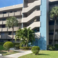 Apartamento a la venta en 1101 Colony Point Cir # 214, Pembroke Pines FL 33026