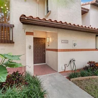 Casa a la venta en 13225 SW 95th Ave # 13225, Miami FL 33176