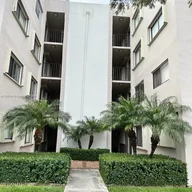 Apartamento a la venta en 8650 SW 133rd Ave Rd # 206, Miami FL 33183