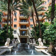 Apartamento a la venta en 100 Andalusia Ave # 615, Coral Gables FL 33134