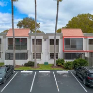 Apartamento a la venta en 7907 SW 104th St # 202H, Miami FL 33156