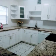 Apartamento a la venta en 200 SW 132nd Way # 201L, Pembroke Pines FL 33027