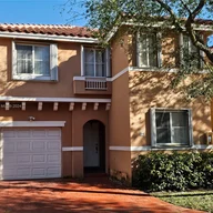 Apartamento a la venta en 14864 SW 104th St # 14, Miami FL 33196