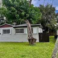 Casa a la venta en 209 NW 7th Ave, Dania Beach FL 33004