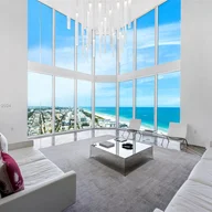 Apartment for sale in 300 S Pointe Drive, Miami Beach FL 33139