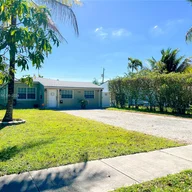 Casa a la venta en 1798 NE 176th St, North Miami Beach FL 33162