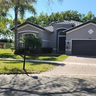 Casa a la venta en 19100 Seneca Ave, Weston FL 33332