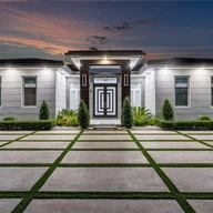 Casa a la venta en 5815 SW 107th Pl, Miami FL 33173