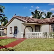 Casa a la venta en 25919 SW 132nd Pl, Homestead FL 33032