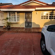 Casa a la venta en 11561 NW 87th Pl, Hialeah Gardens FL 33018