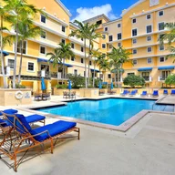 Apartamento a la venta en 8395 SW 73rd Ave # 316, Miami FL 33143