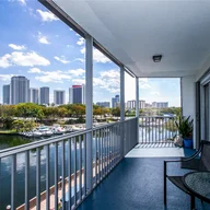 Apartamento a la venta en 300 Diplomat Pkwy # 518, Hallandale Beach FL 33009