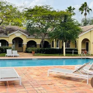 Apartamento a la venta en 2600 S University Dr # 130, Davie FL 33328