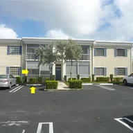 Apartamento a la venta en 140 Cypress Club Dr # 403, Pompano Beach FL 33060