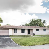 Casa a la venta en 4407 Arthur St, Hollywood FL 33021