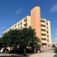 Apartamento a la venta en 200 178th Dr # 505, Sunny Isles Beach FL 33160