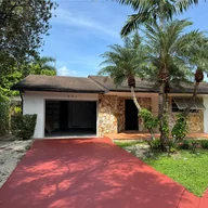 Casa a la venta en 331 N Biscayne River Dr, Miami FL 33169