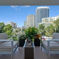 Apartamento a la venta en 800 SE 4th St # 302, Fort Lauderdale FL 33301